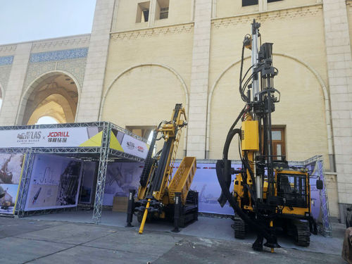 منصات الحفر JRC500 و JC800 في المعرض الدولي